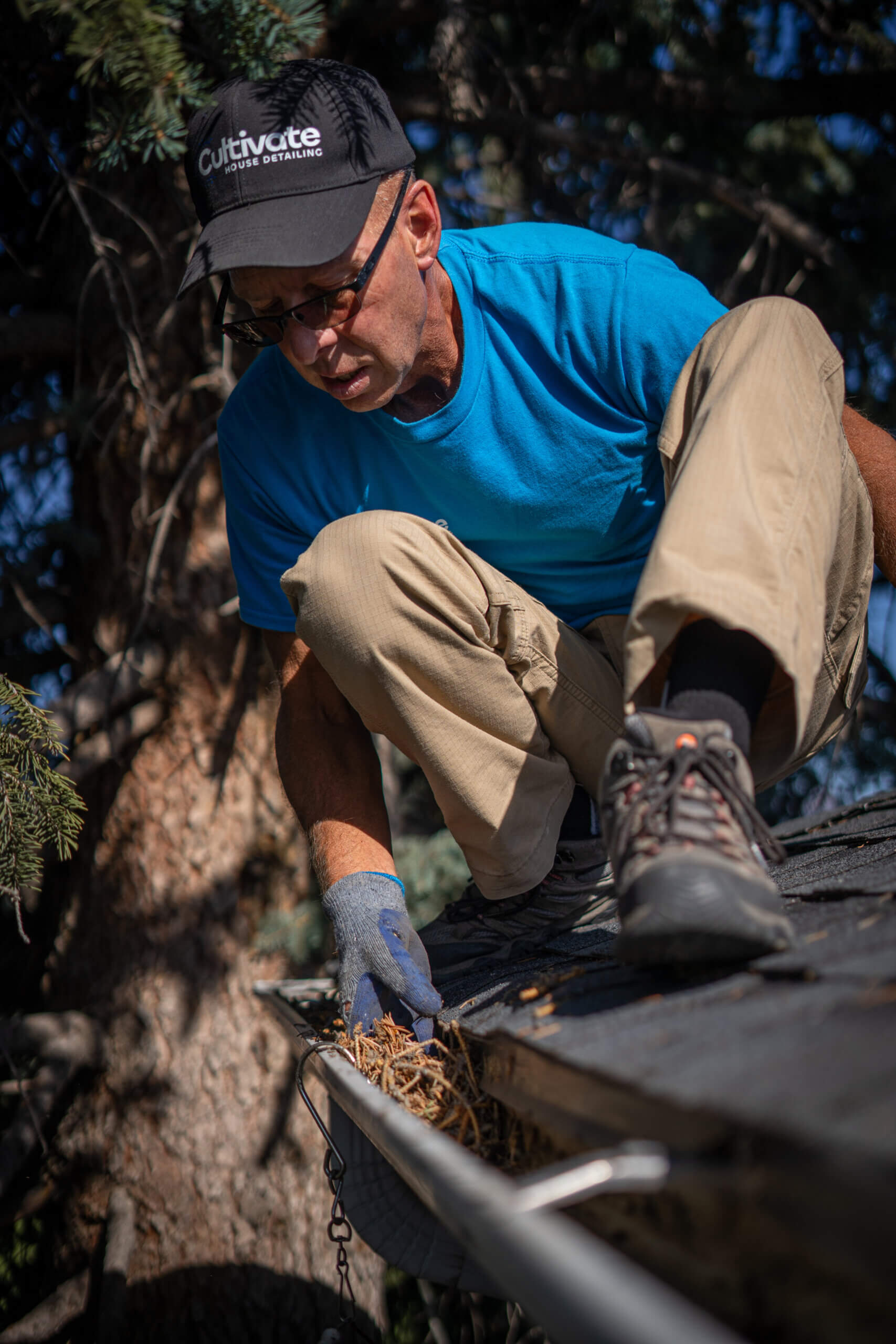 Clogged Gutter Cleaning